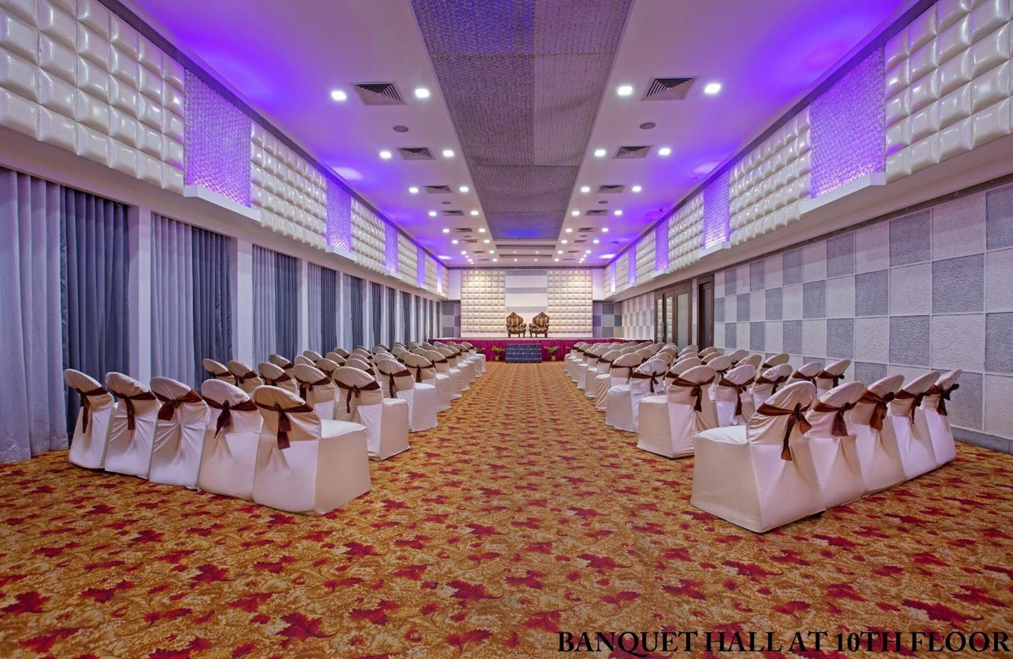 Hotel Rajmahal Guwahati Esterno foto