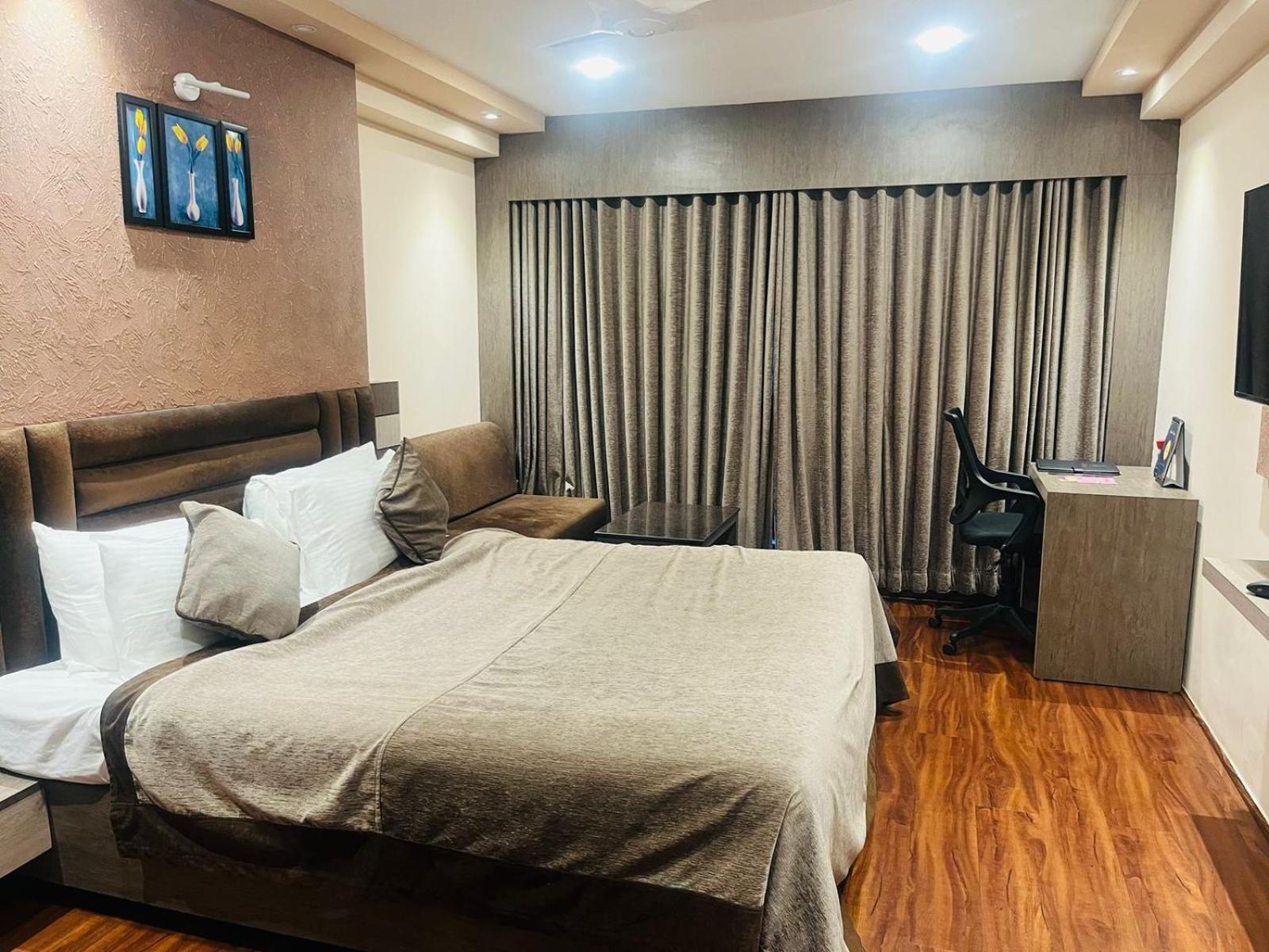 Hotel Rajmahal Guwahati Esterno foto